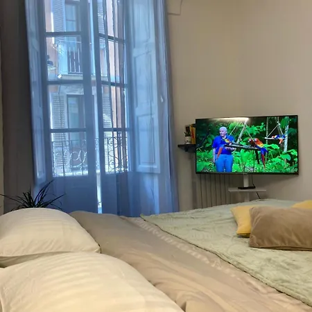 Studio61 -centro Storico- * イヴレーア